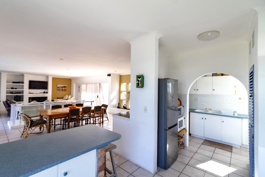 5 Bedroom Property for Sale in Vermont Western Cape